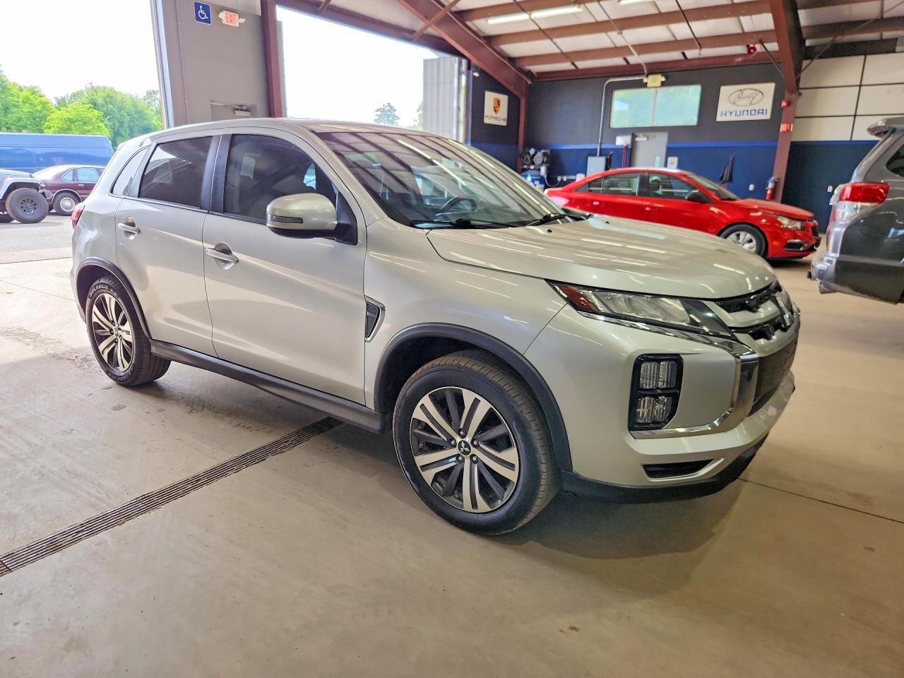 Mitsubishi Outlander Es