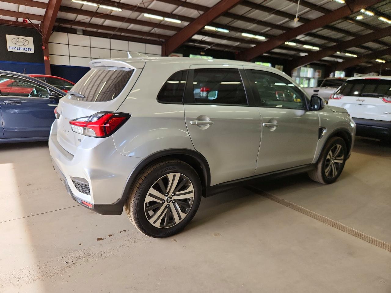 Mitsubishi Outlander Es