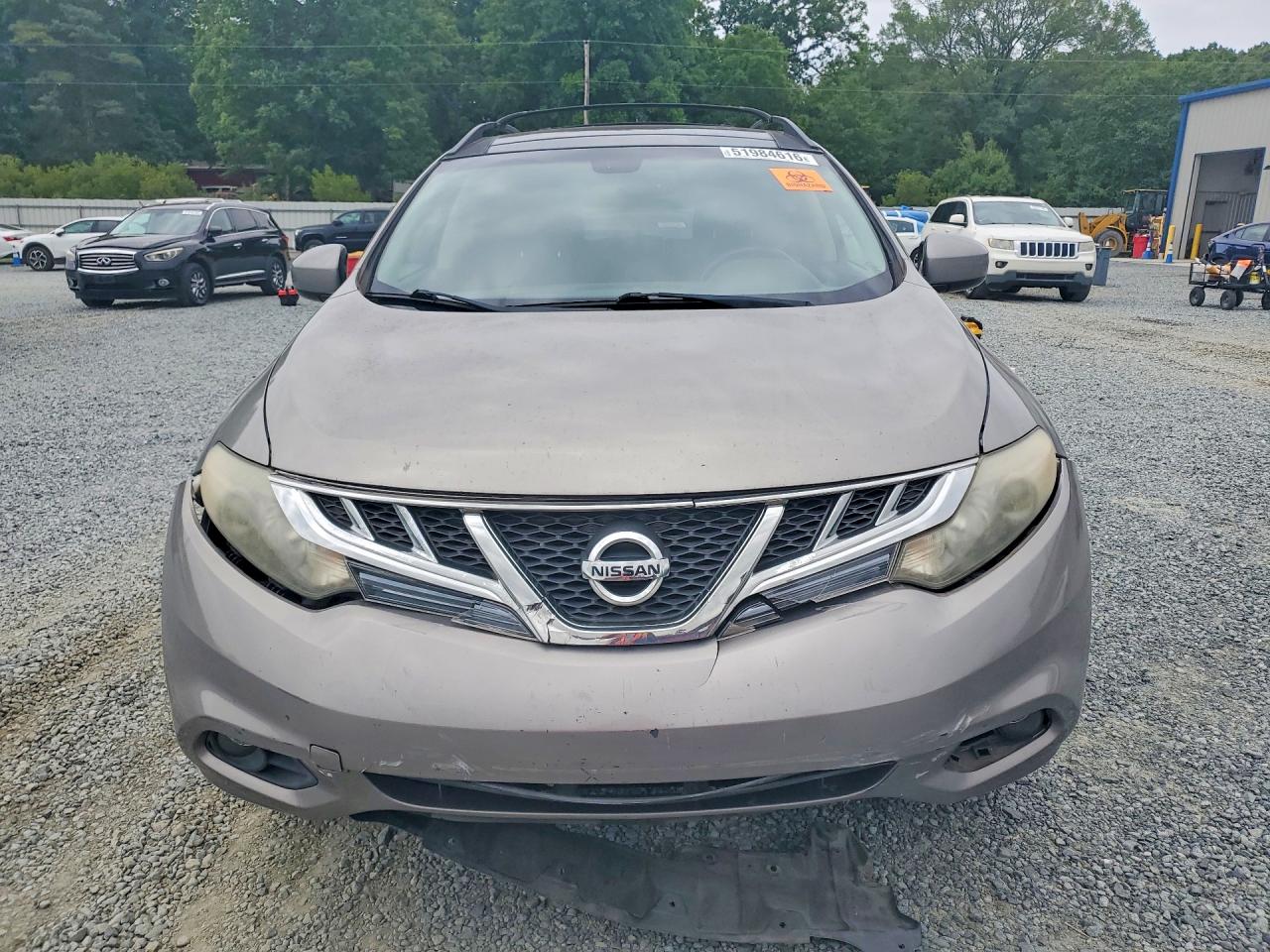Nissan Murano S