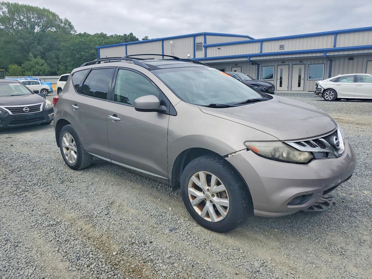 Nissan Murano S