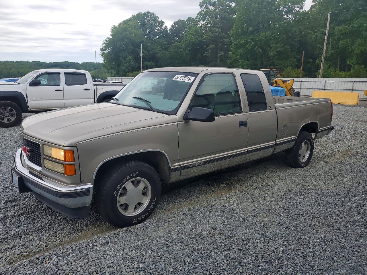 Salvage GMC Sierra Image