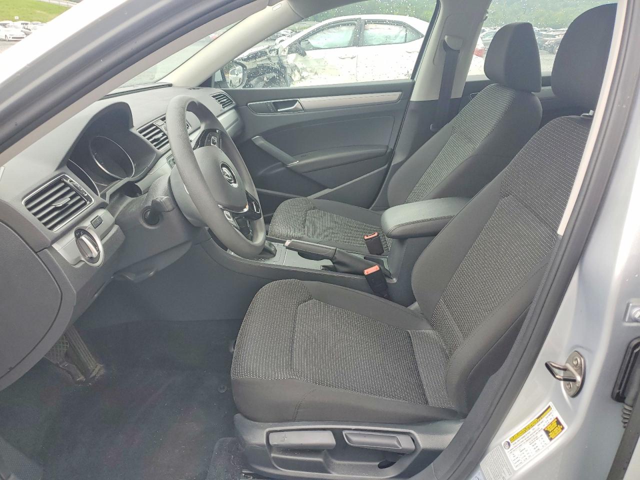 Volkswagen Passat S