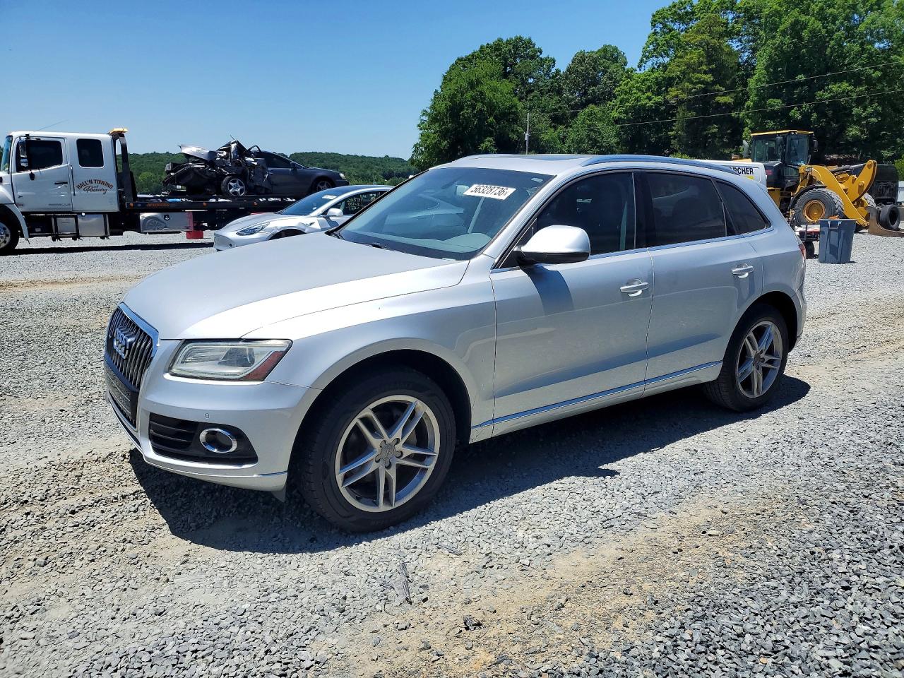 Salvage Audi Q5 Image