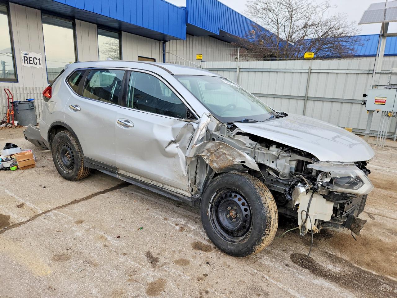 Nissan Rogue S