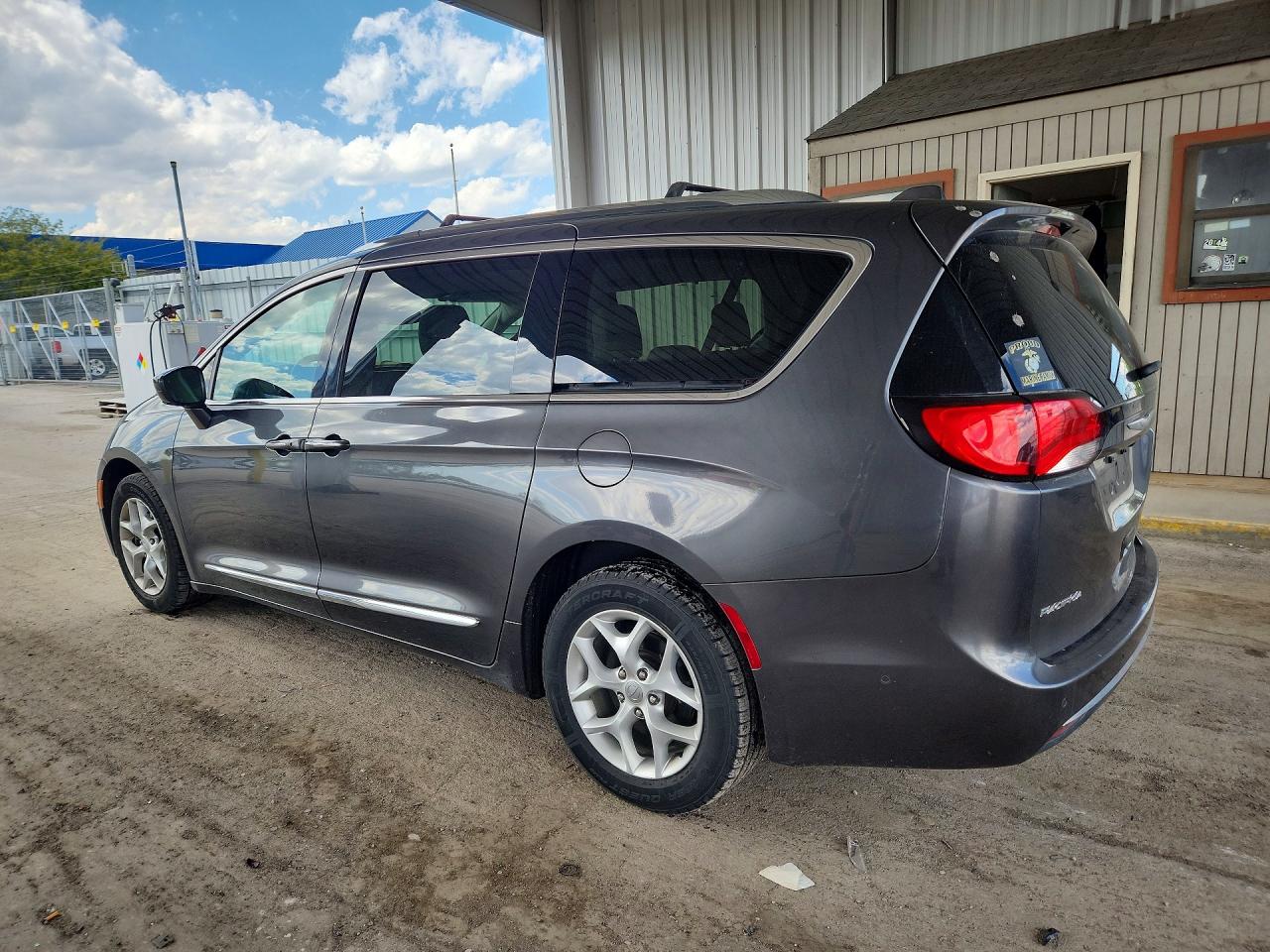 Chrysler Pacifica Touring L Plus