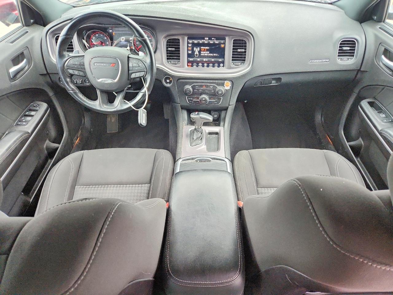Dodge Charger Sxt