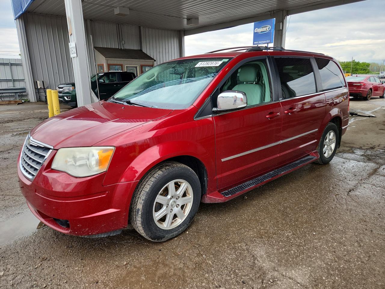 Salvage Chrysler Minivan Image