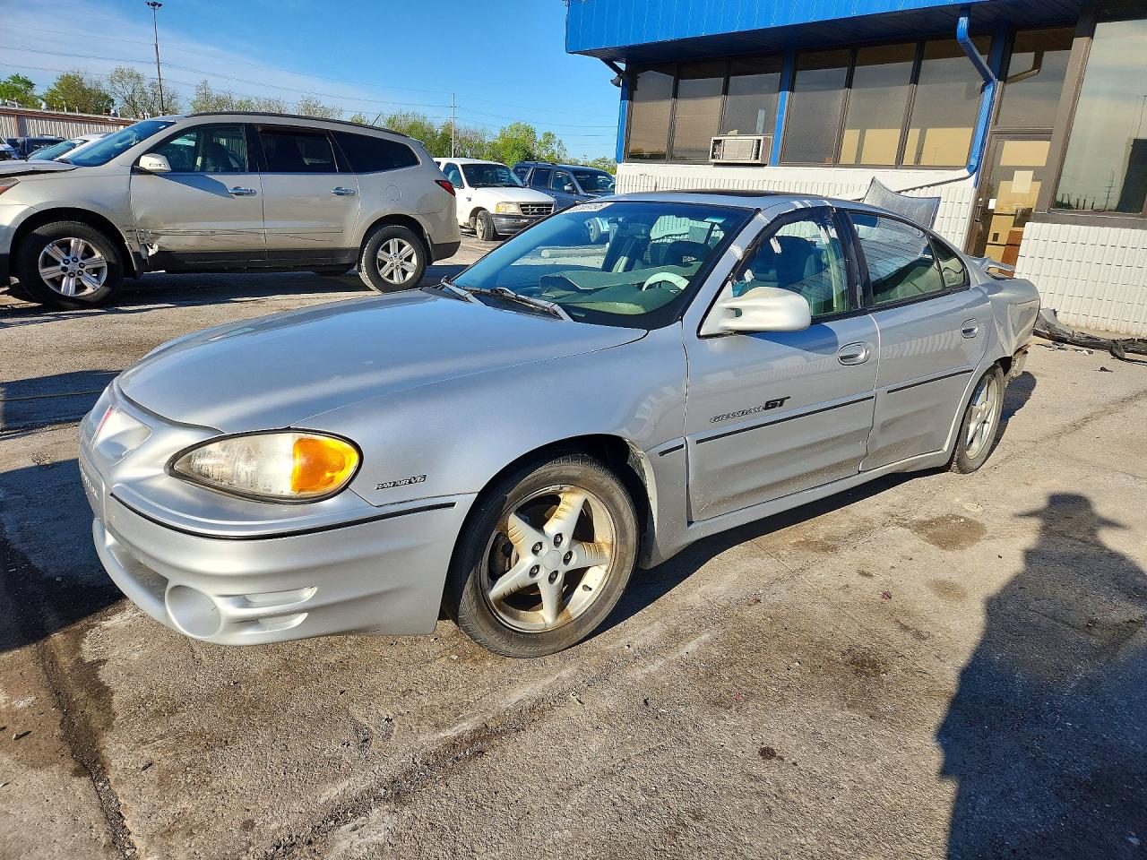 Salvage Pontiac Grandam Image