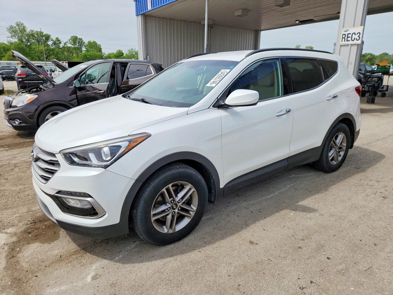 Salvage Hyundai SANTA FE Image