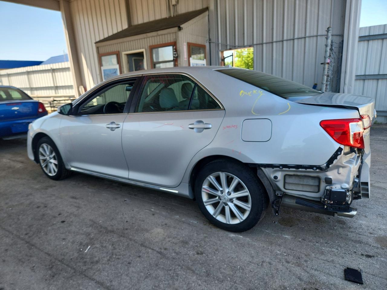 Toyota Camry Xle V6