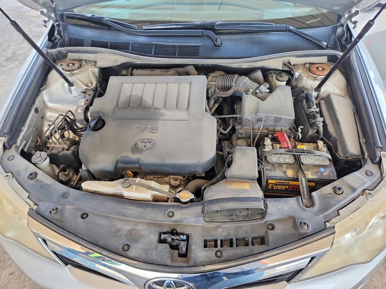 Toyota Camry Xle V6
