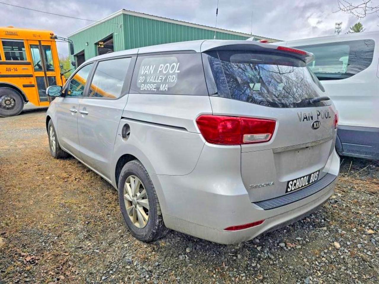 Kia Sedona L