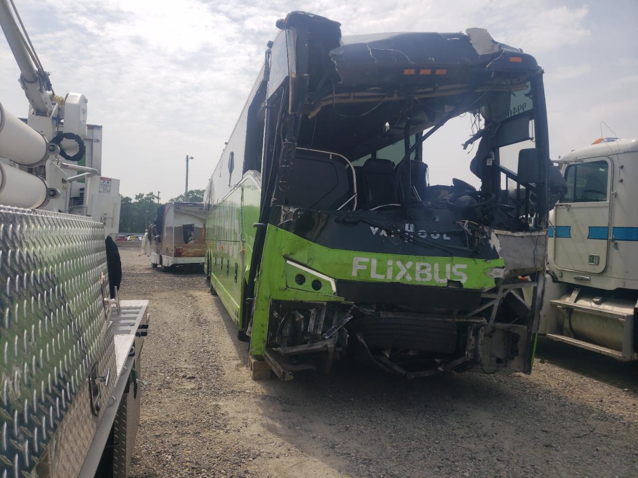 Salvage Van Hool Commuter Coach Cx Image