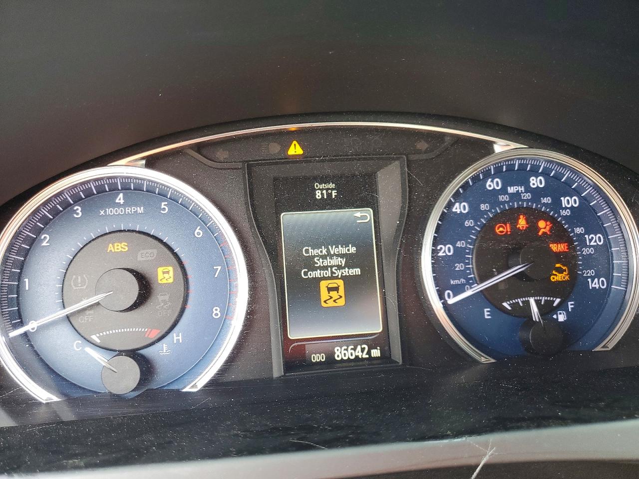 Toyota Camry Le