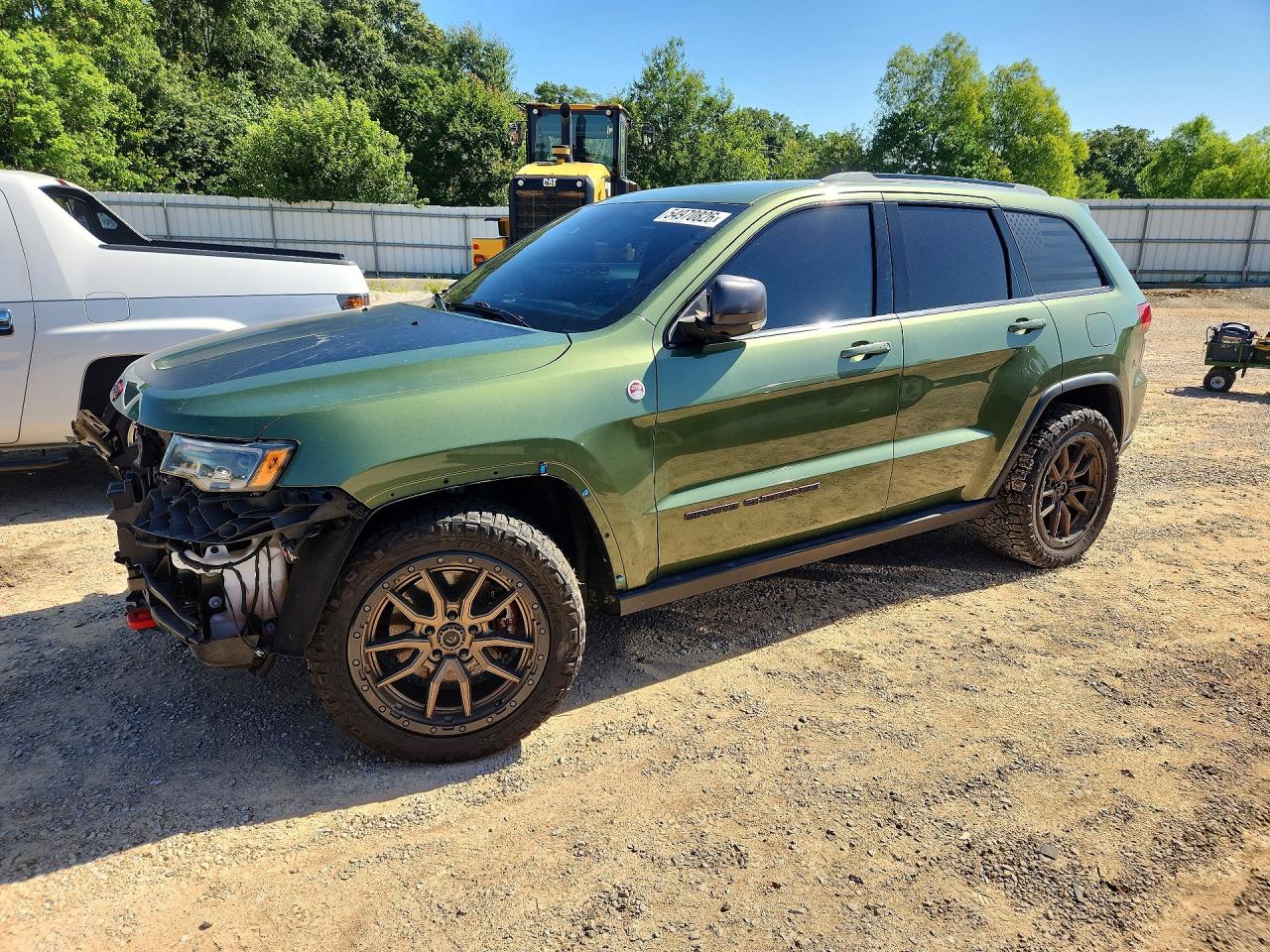 Salvage Jeep Cherokee Image