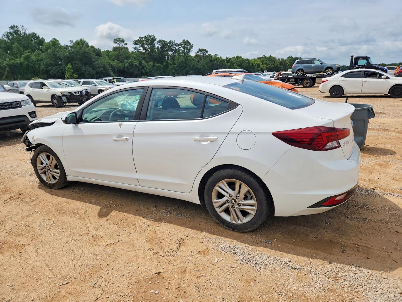 Hyundai ELANTRA Sel