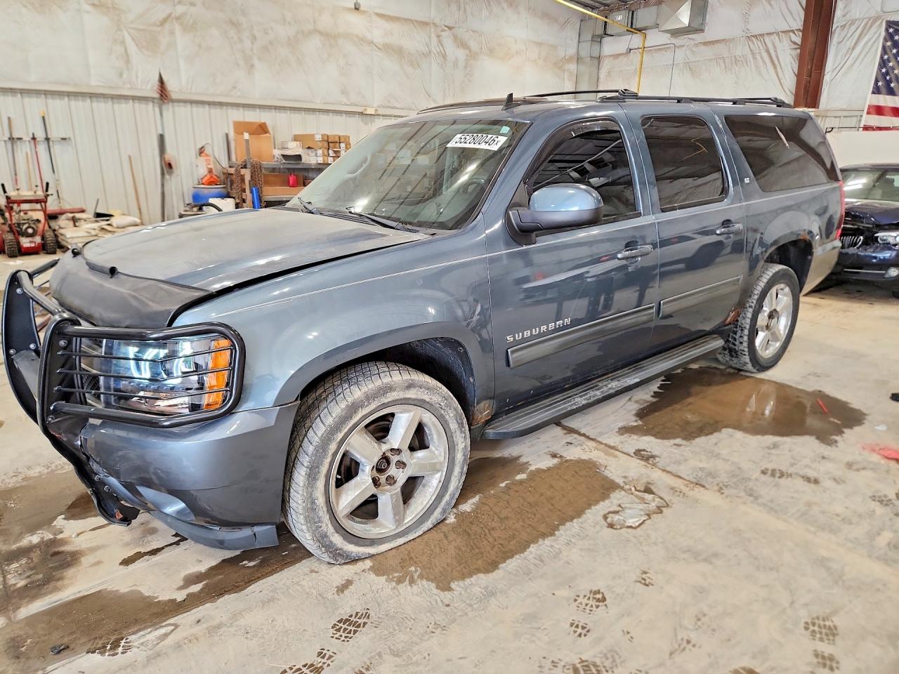 Salvage Chevrolet Suburban Image