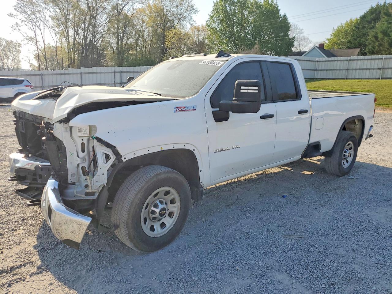 Salvage Chevrolet Silverado Image