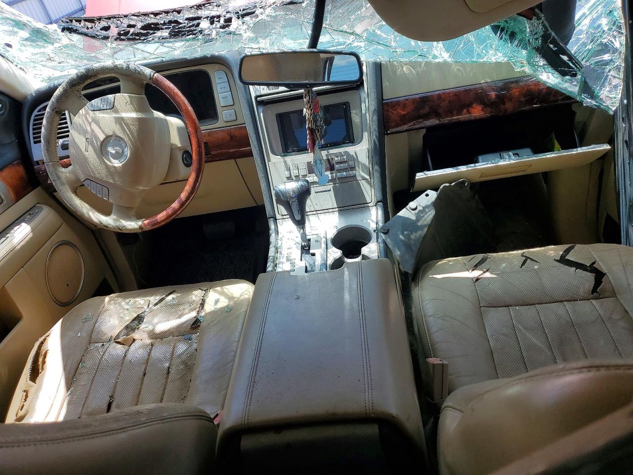 Lincoln Navigator
