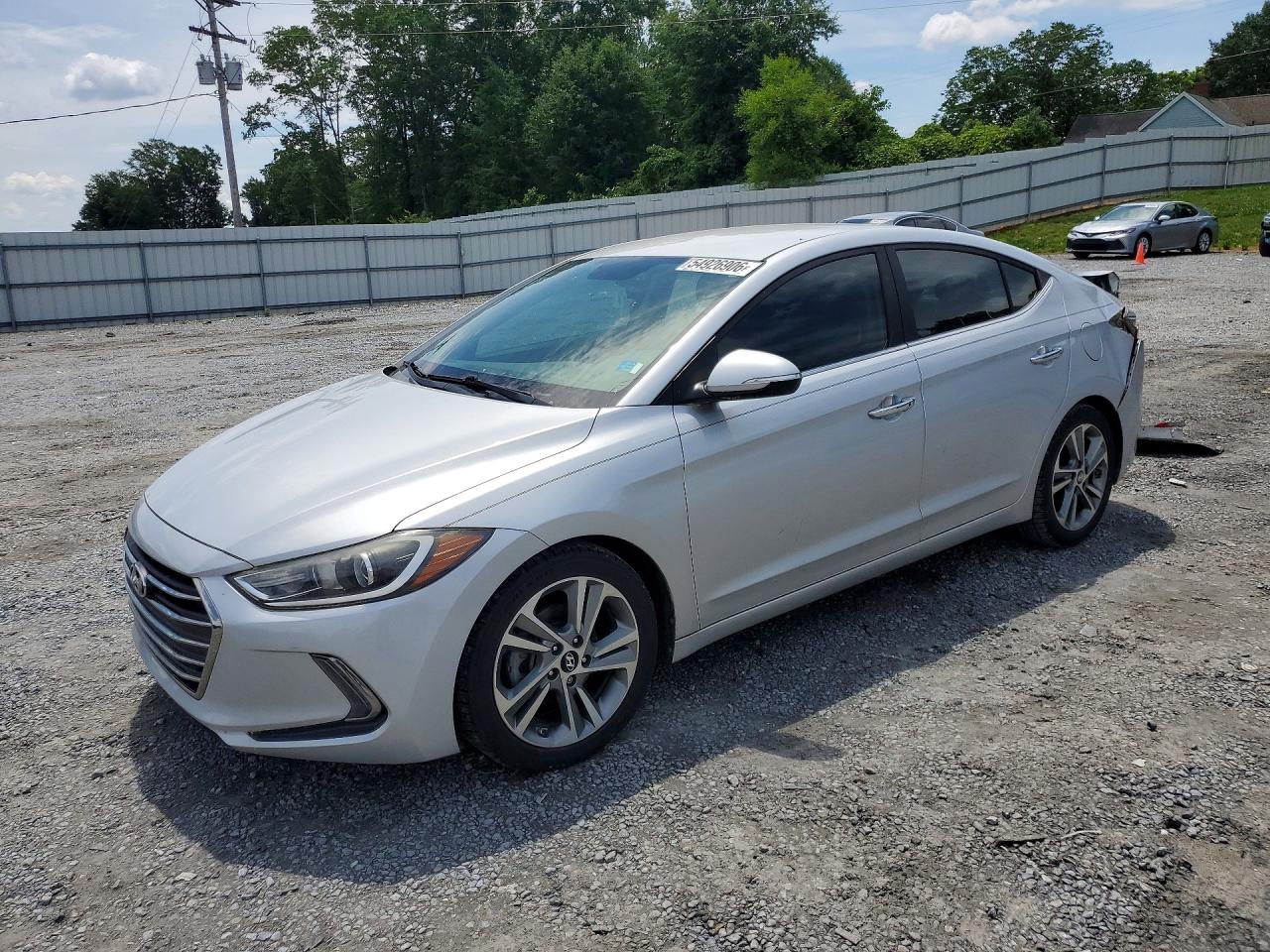 Salvage Hyundai ELANTRA Image