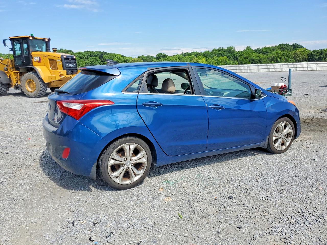 Hyundai ELANTRA Base