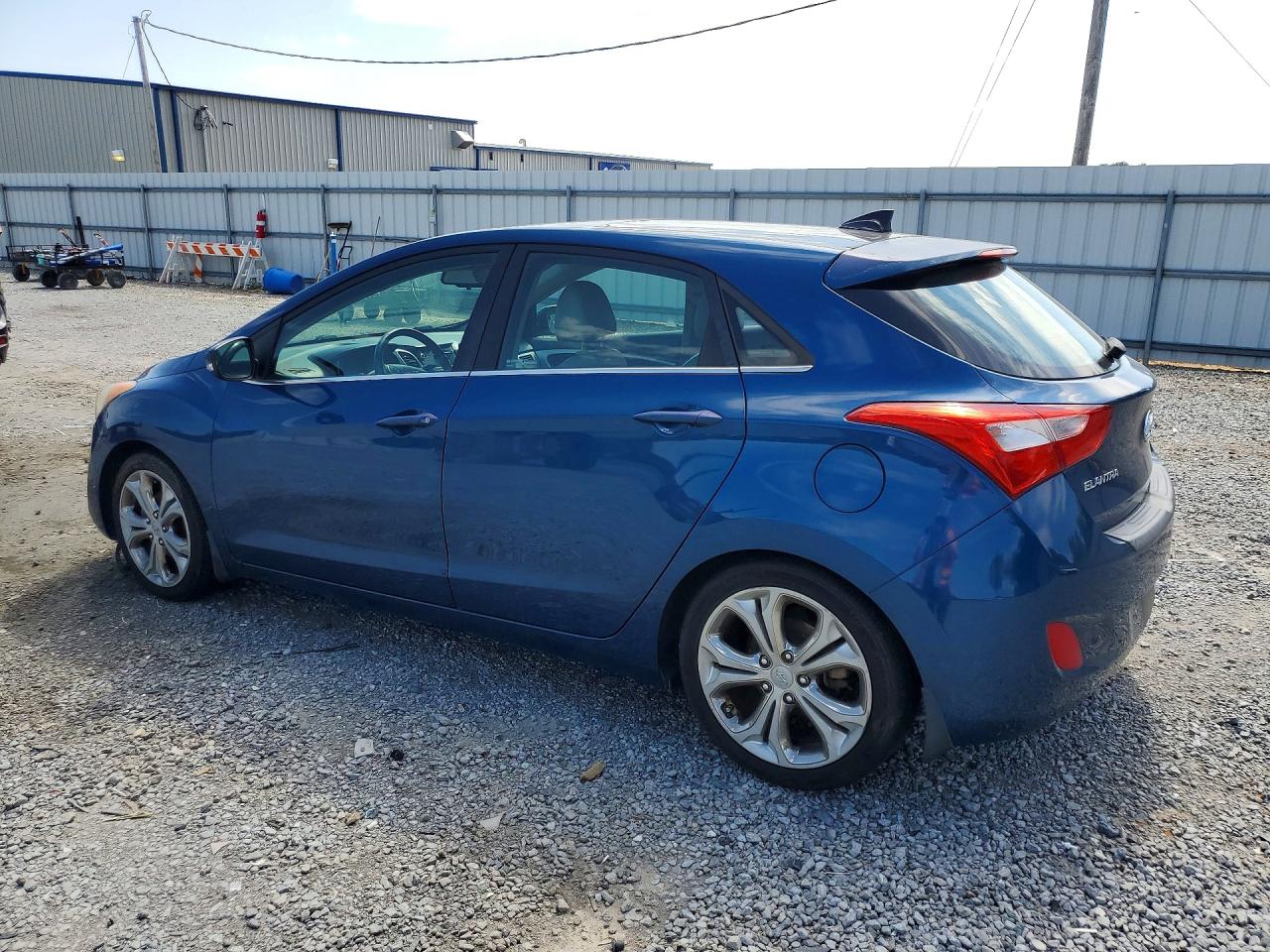 Hyundai ELANTRA Base