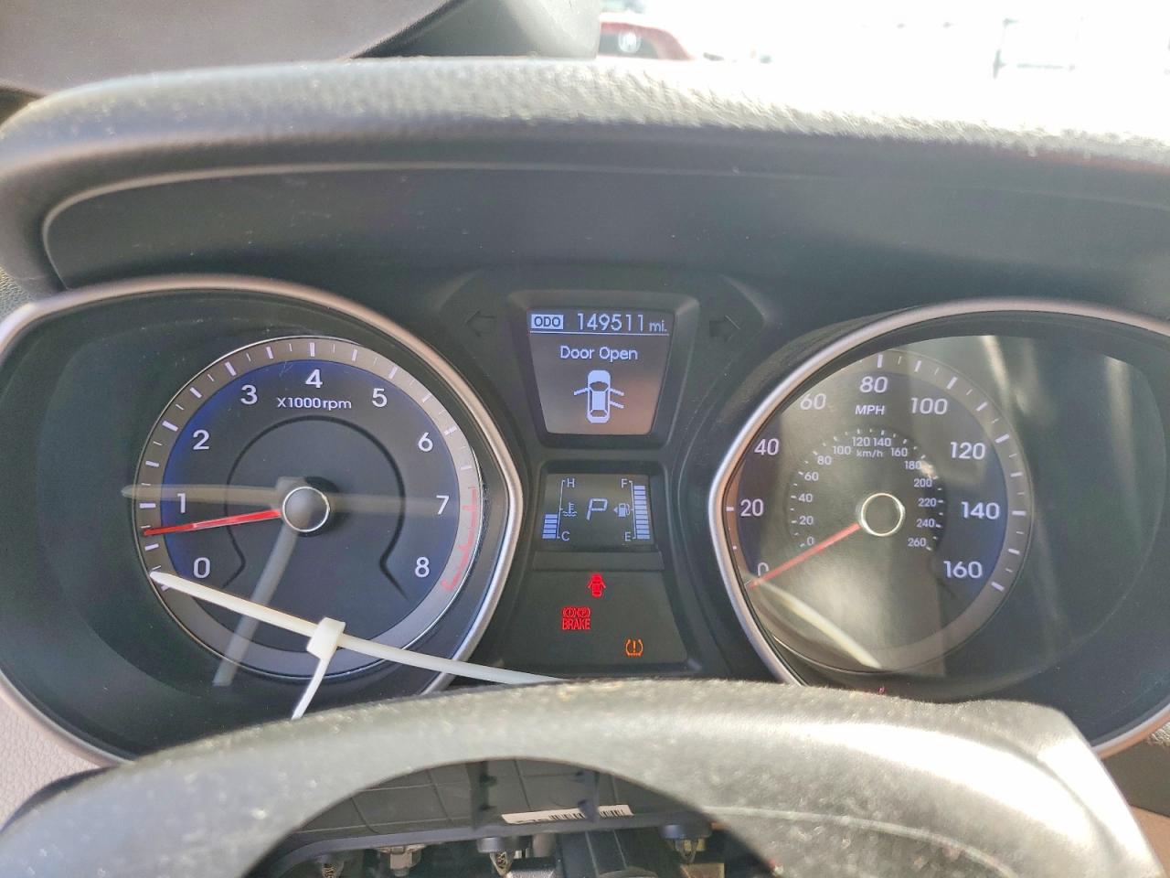 Hyundai ELANTRA Base