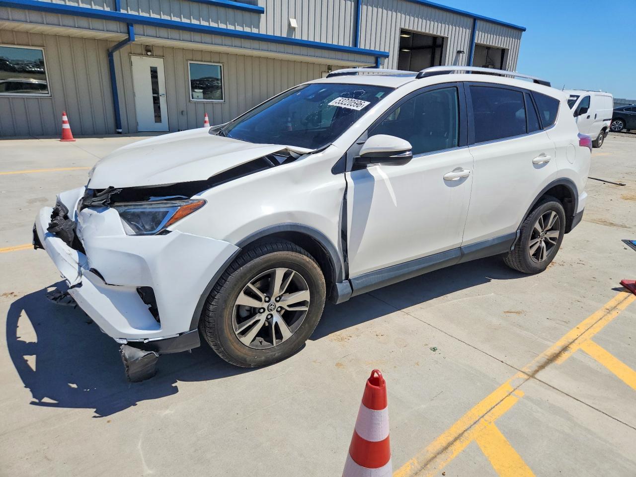 Salvage Toyota RAV4 Image