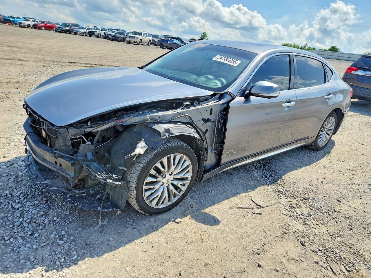Salvage INFINITI Q70 Image