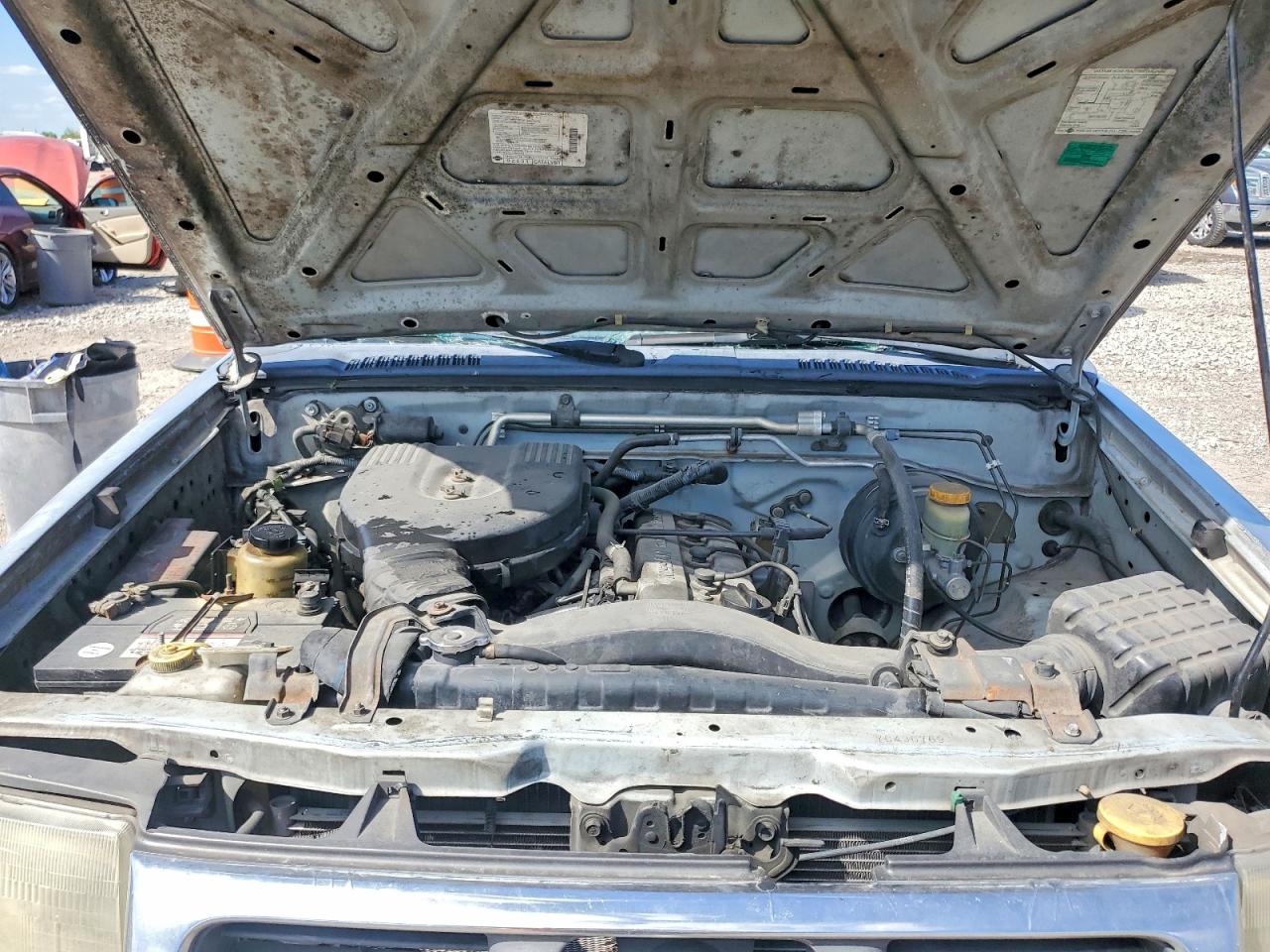 Nissan Frontier Xe