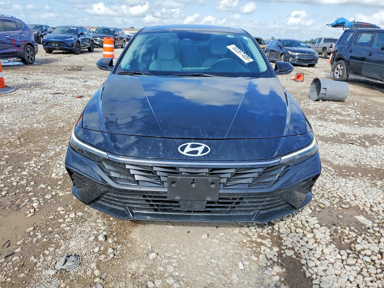 Hyundai ELANTRA Limited