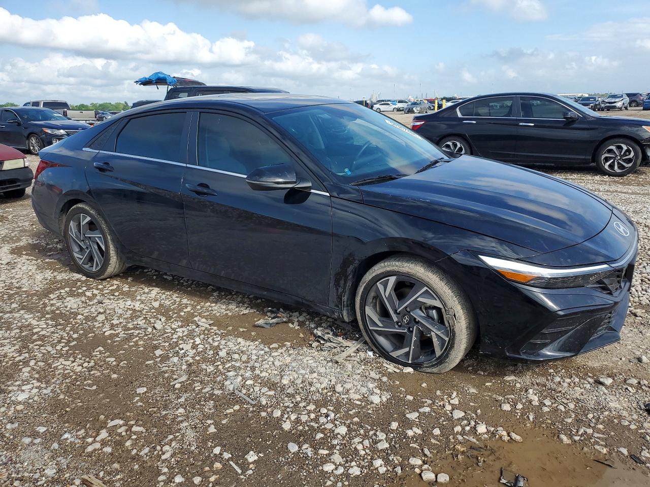 Hyundai ELANTRA Limited
