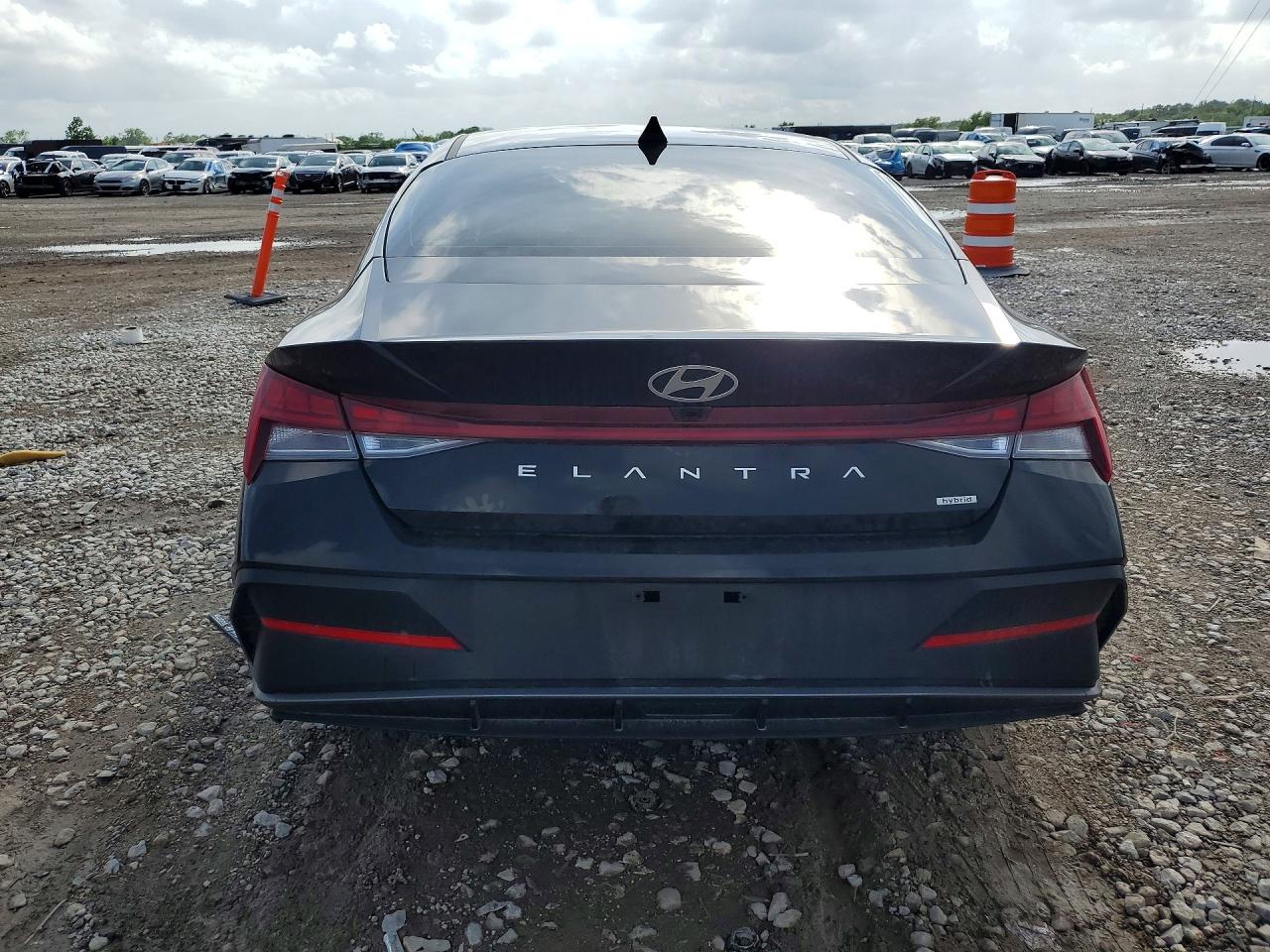 Hyundai ELANTRA Limited
