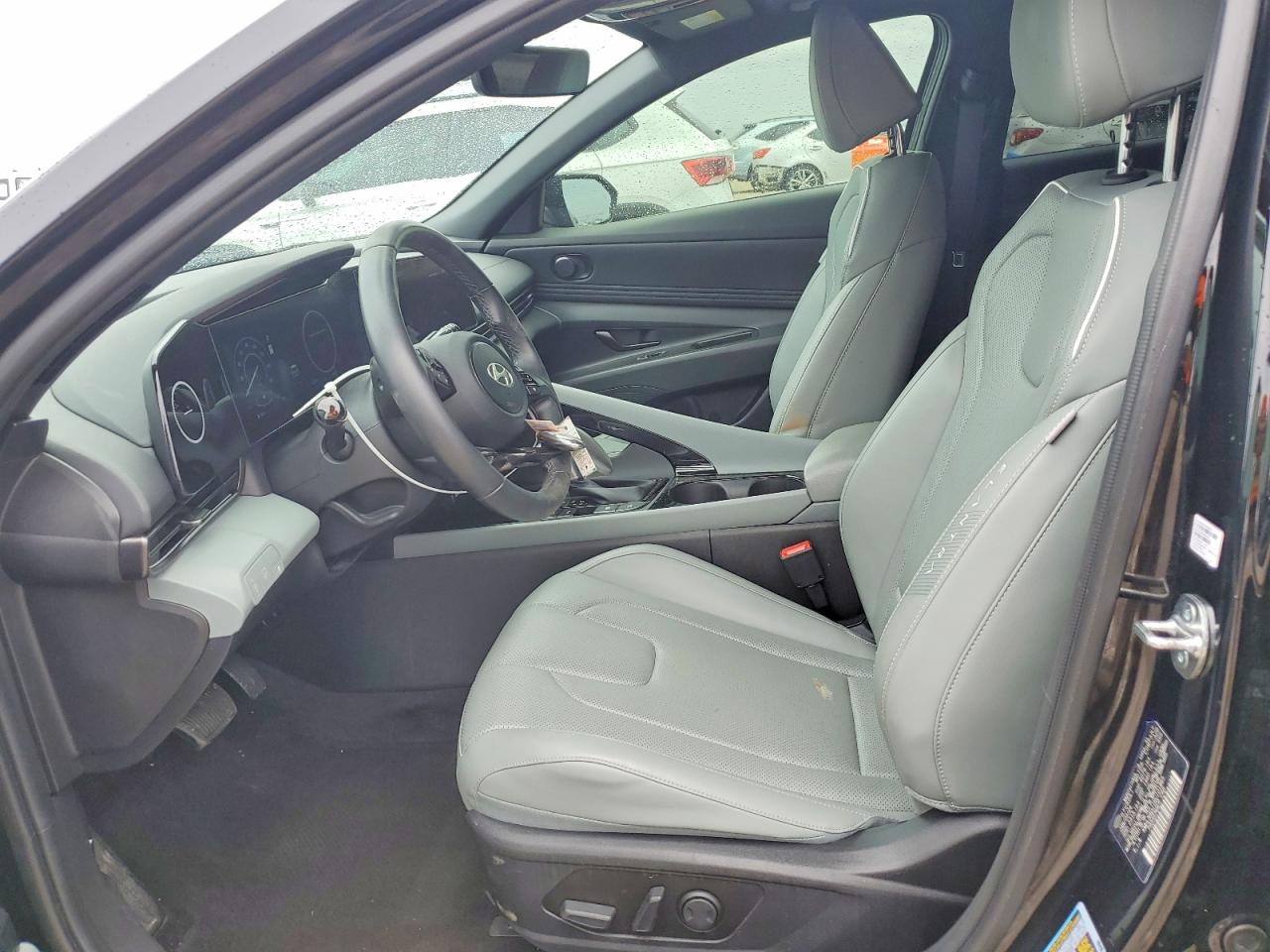 Hyundai ELANTRA Limited