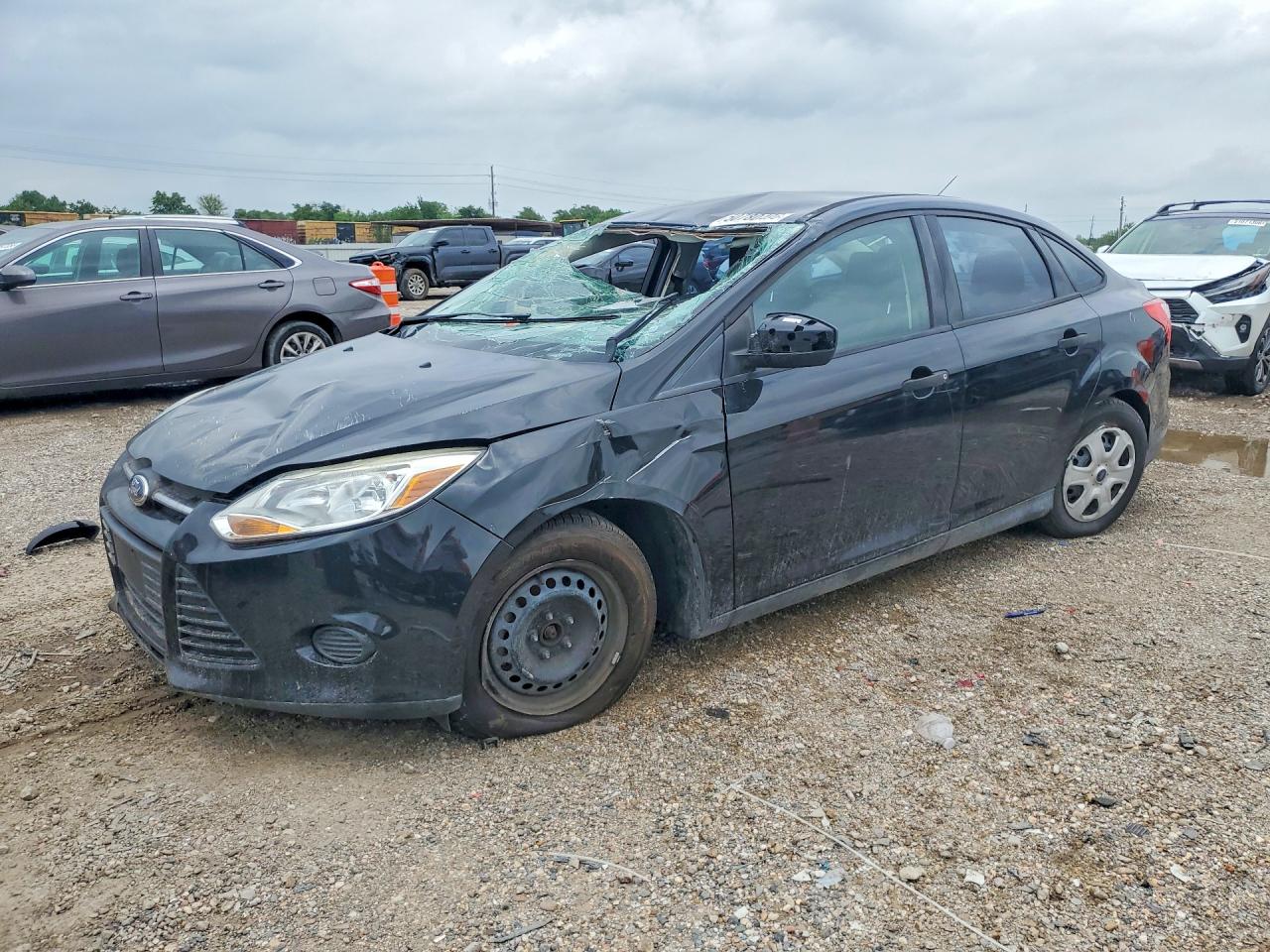 Salvage Ford Focus Image