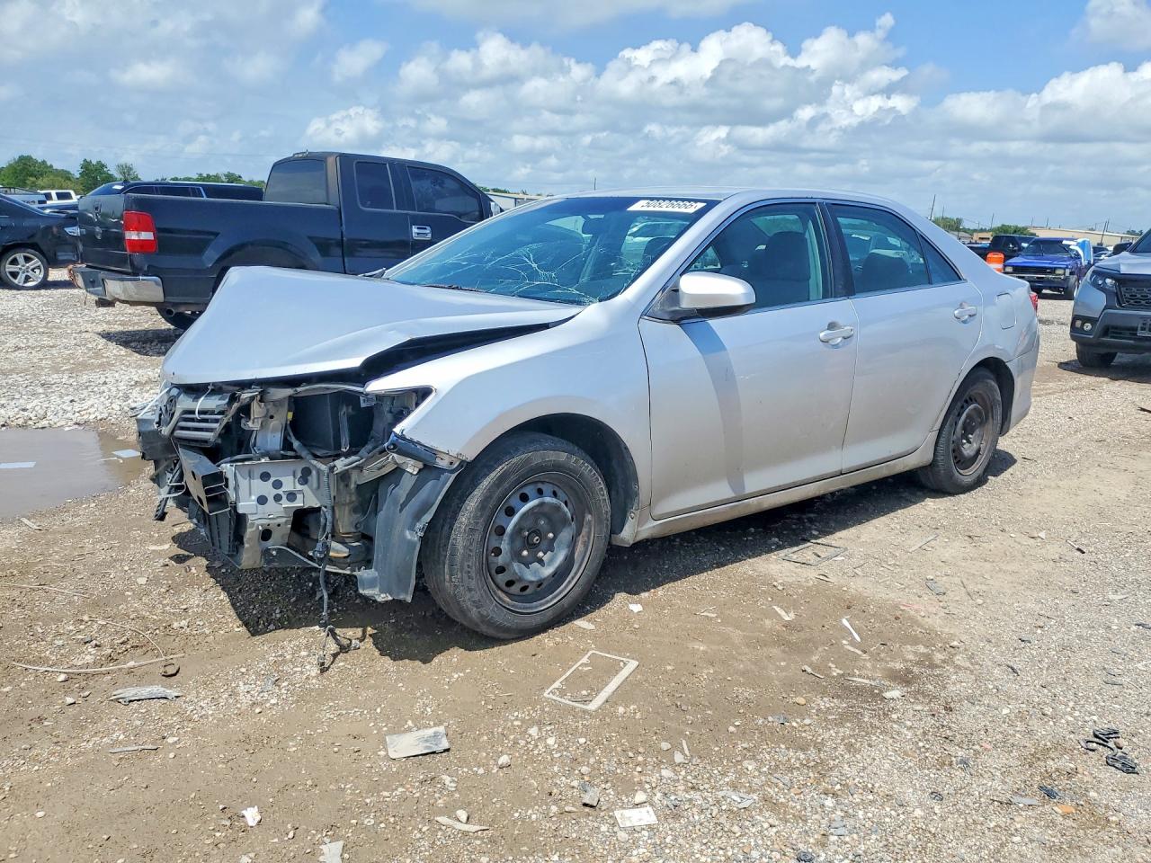 Salvage Toyota Camry Image