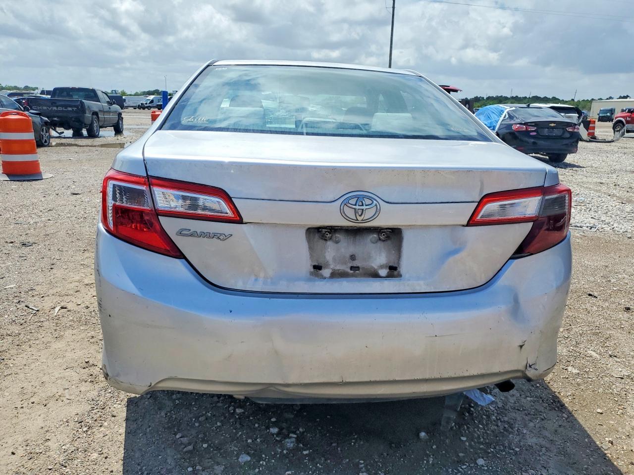 Toyota Camry L