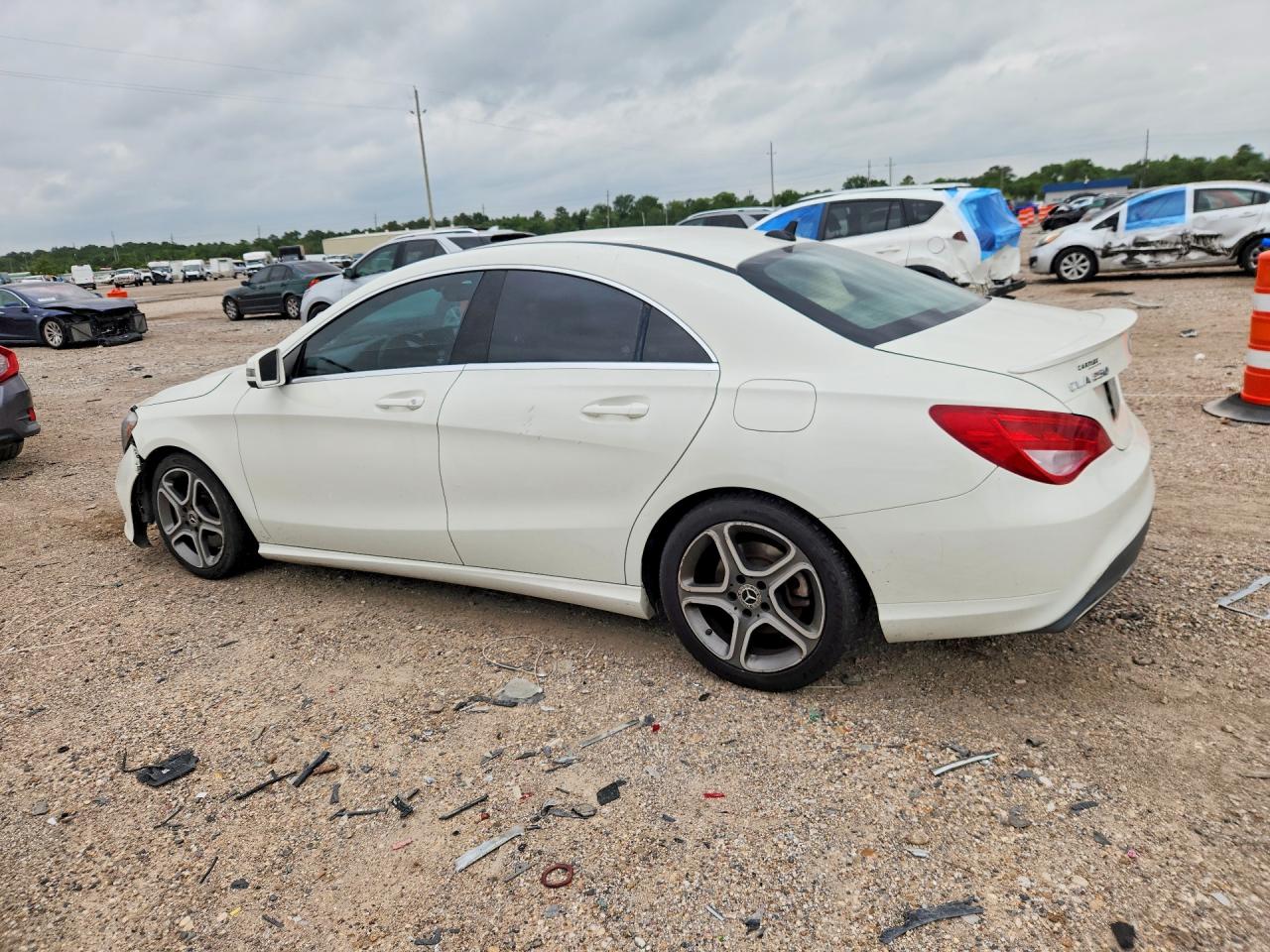 Mercedes-Benz Cla-class 250