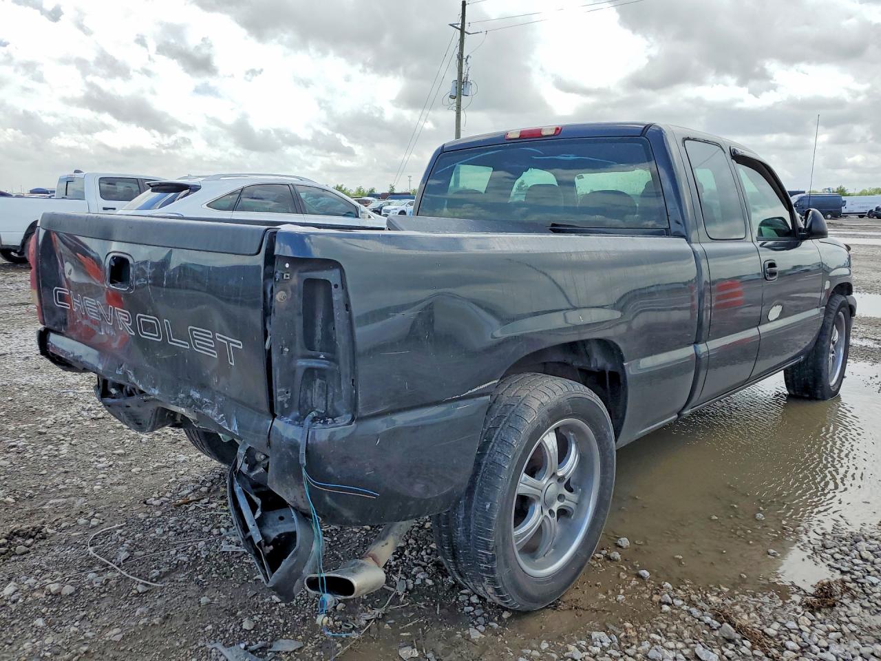 Chevrolet Silverado C1500