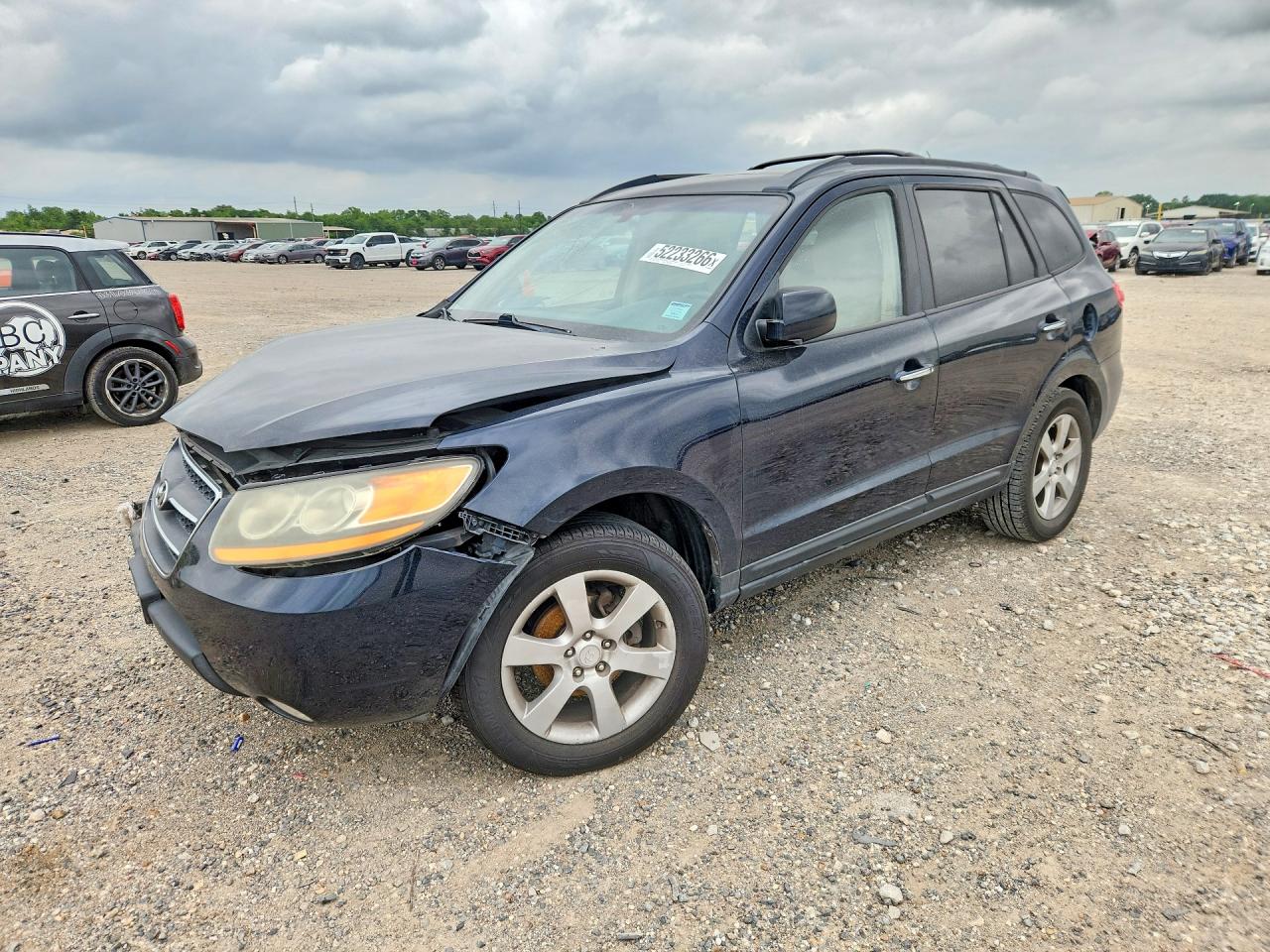 Salvage Hyundai SANTA FE Image