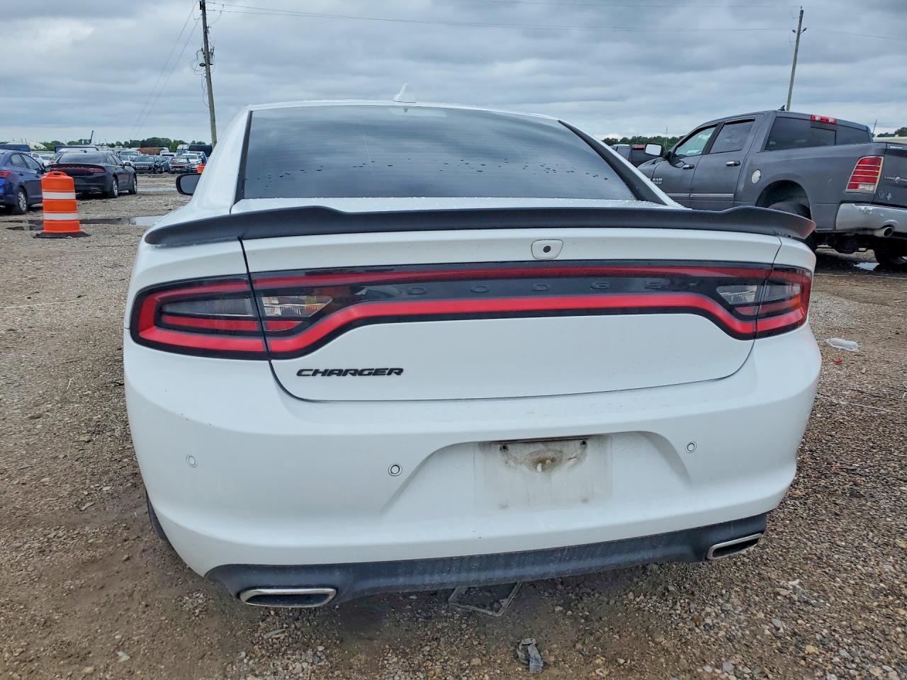 Dodge Charger Sxt