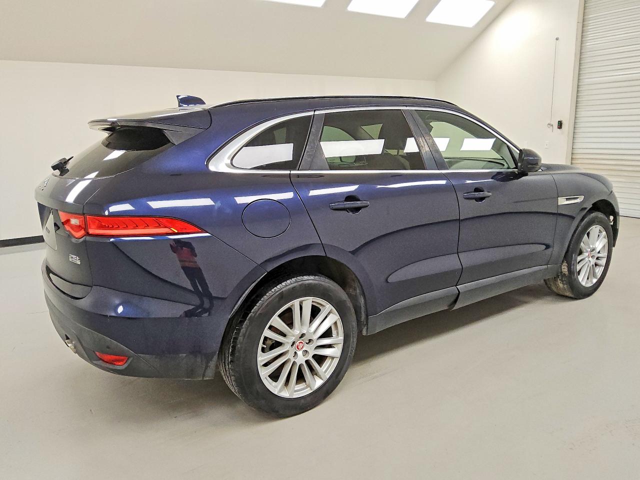 Jaguar F-PACE Prestige