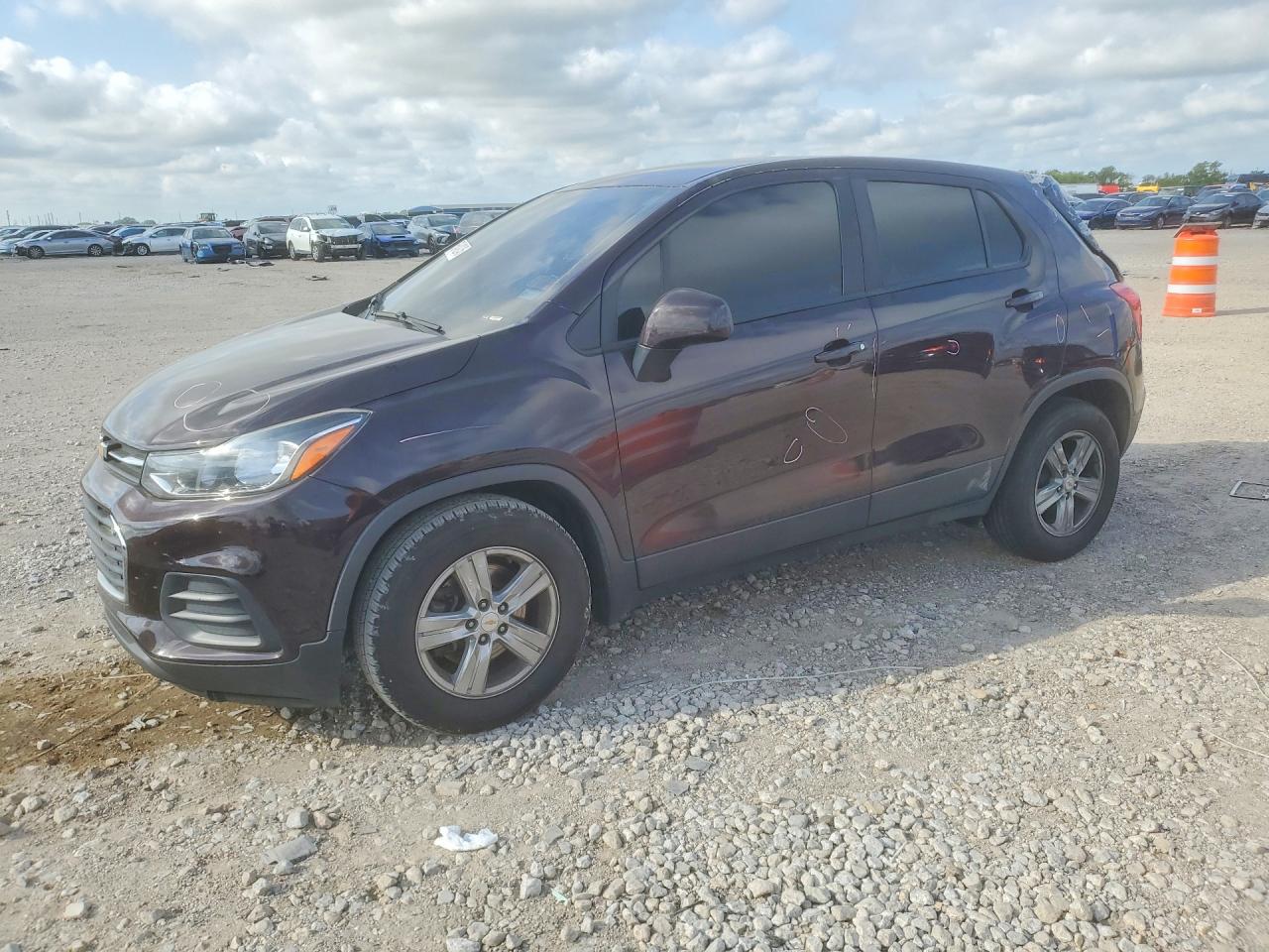 Salvage Chevrolet Trax Image