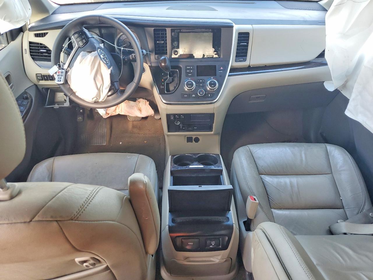 Toyota Sienna Xle Premium 8-passenger