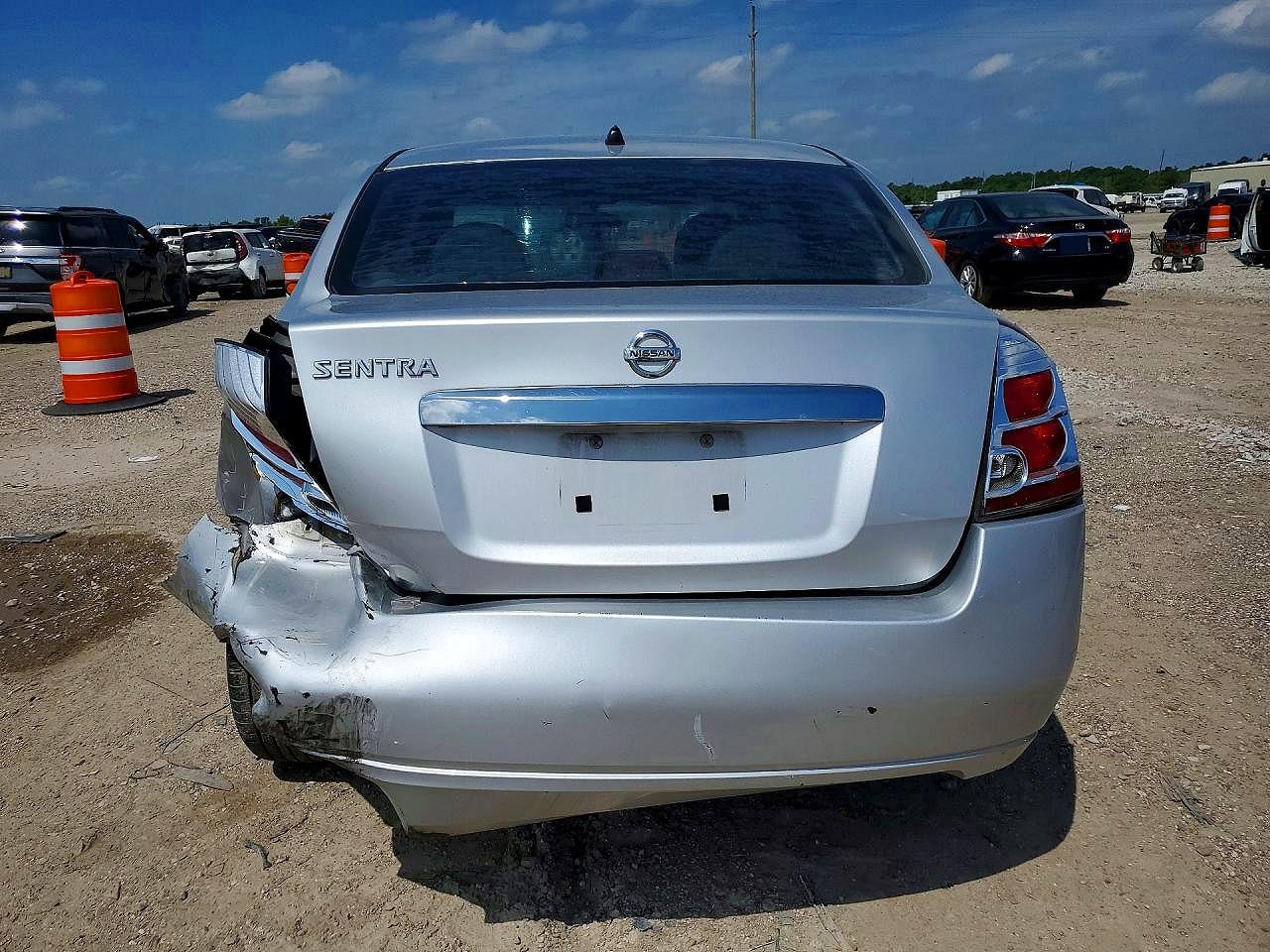 Nissan Sentra 2.0