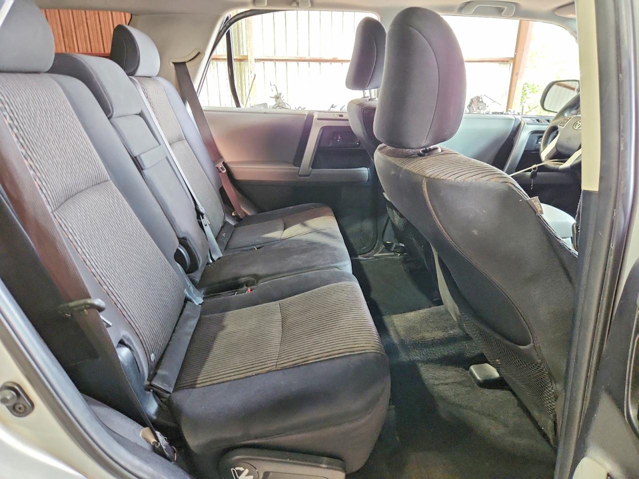 Toyota 4Runner Sr5