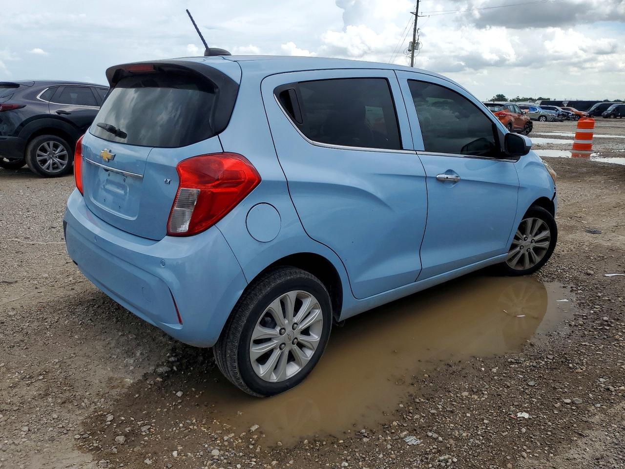 Chevrolet Spark 2lt