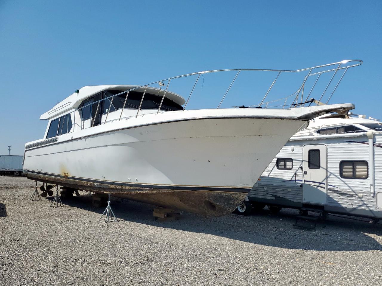 Salvage Boat Boat Image