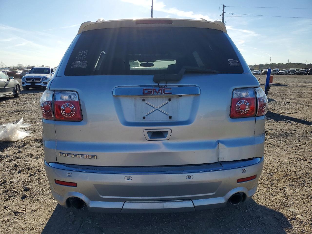 GMC Acadia Denali