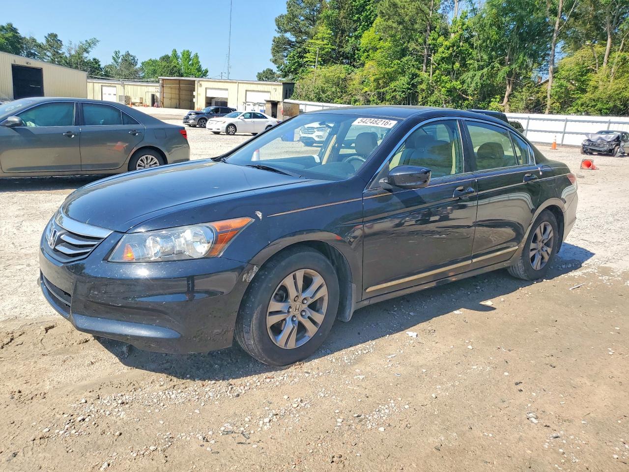 Salvage Honda Accord Image